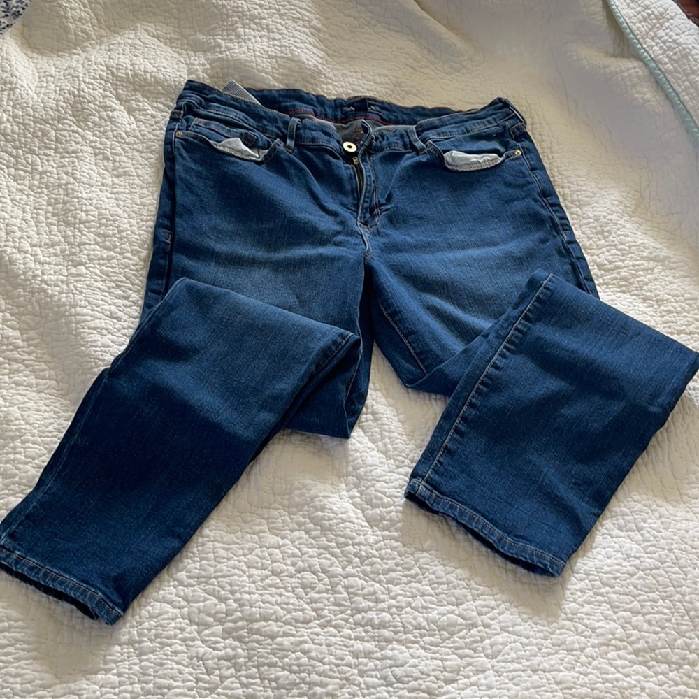 Tommy Hilfiger women’s skinny jeans size 12